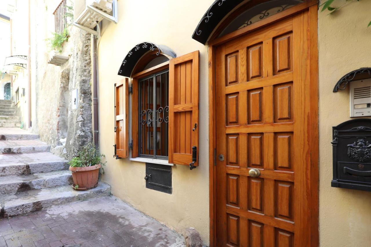 Porta Catania & Duomo Cozy Apartment 陶尔米纳 外观 照片